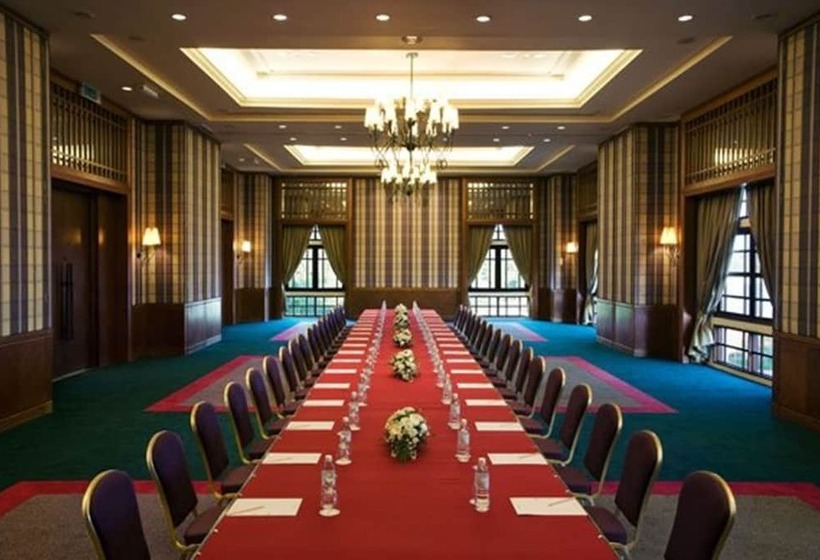 استراحتگاه Avillion Port Dickson