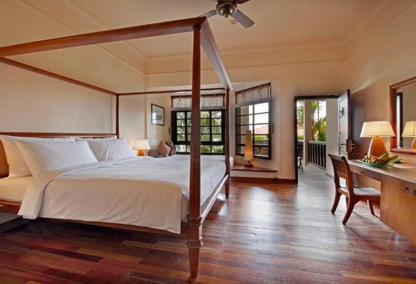 استراحتگاه Avillion Port Dickson