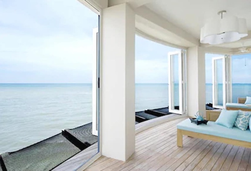 استراحتگاه Avillion Port Dickson