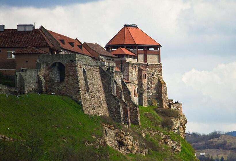 호텔 Alabárdos Panzió és Apartmanház