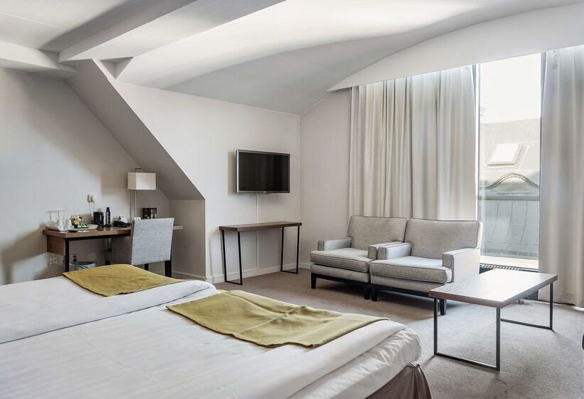 Best Western Plus Hotel Plaza