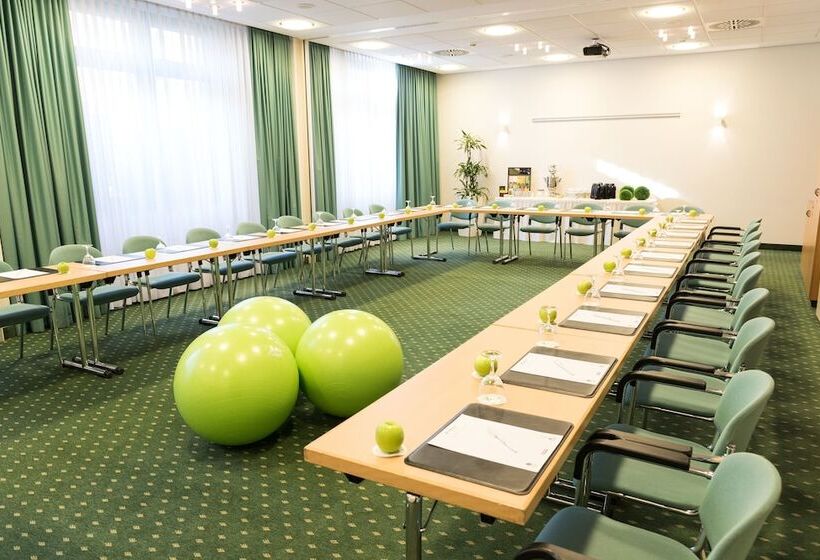 هتل Holiday Inn Essen City Centre, An Ihg