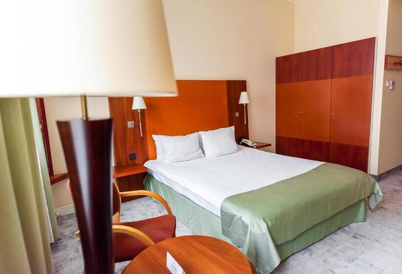 בית מלון כפרי Mercure Opole