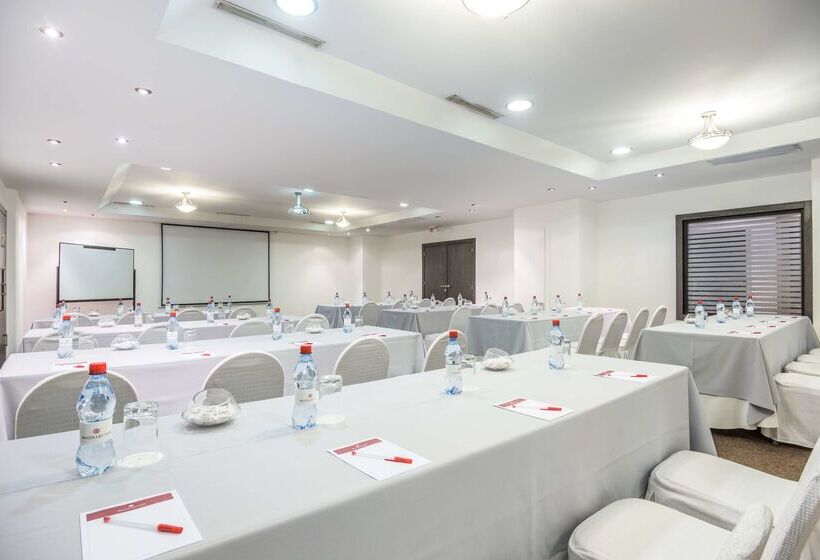 هتل NH Collection Quito Royal