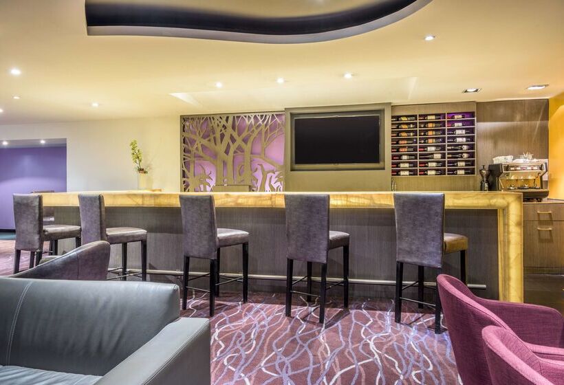 هتل NH Collection Quito Royal