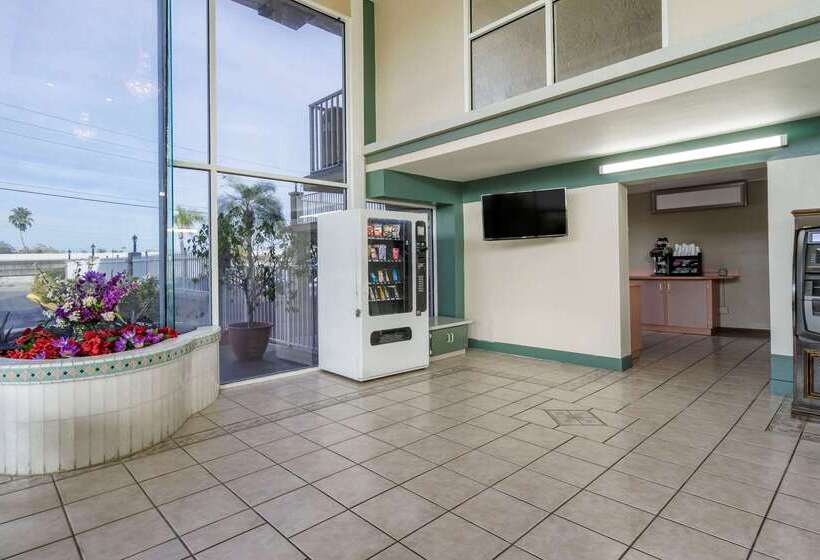 فندق Rodeway Inn Clearwaterlargo