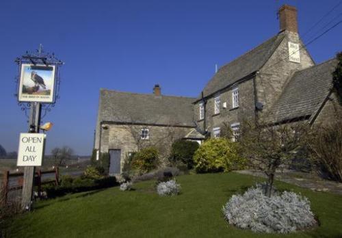 فندق The Bird In Hand Inn, Witney