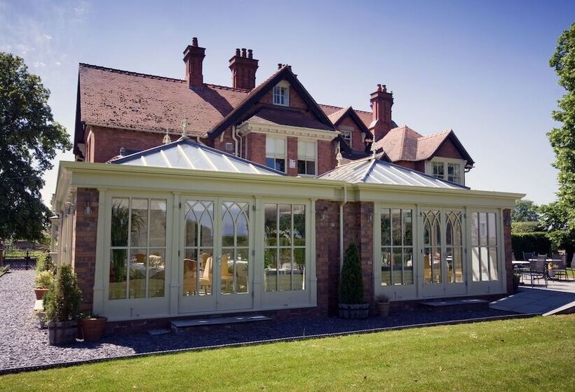 ホテル The Old Vicarage