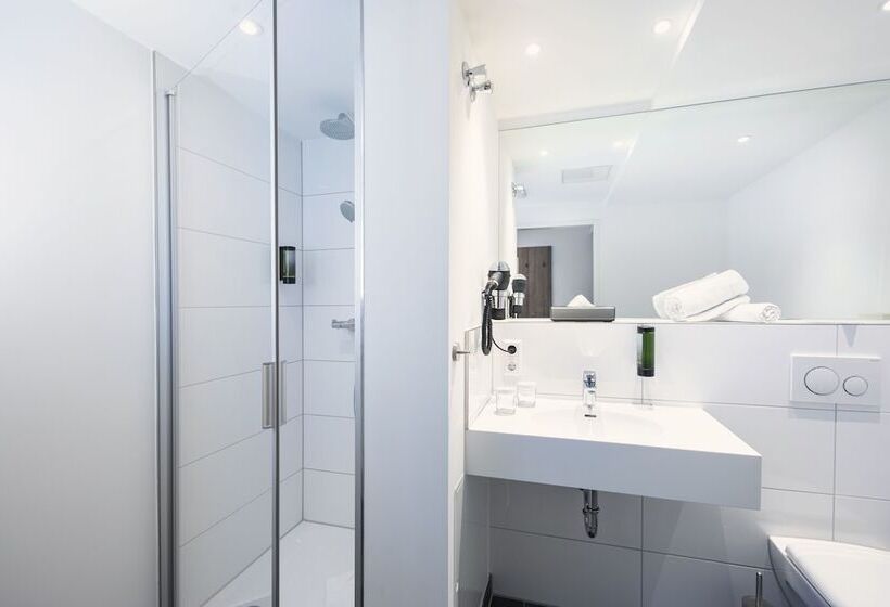 Achat Hotel Stuttgart Zuffenhausen