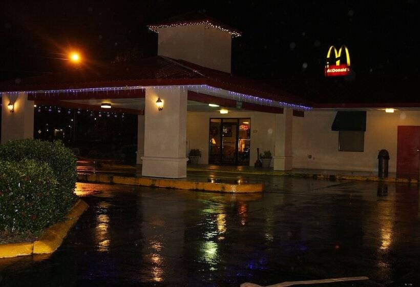 בית מלון כפרי Best Inn Booneville