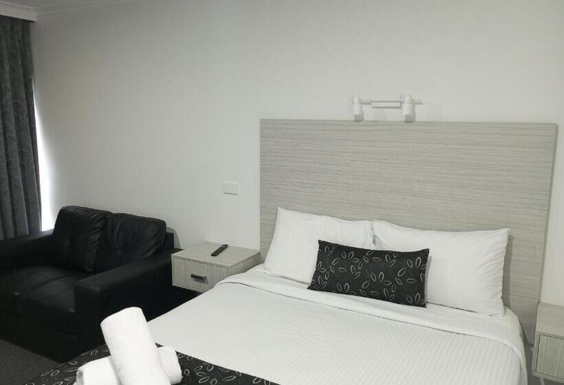 בית מלון כפרי Big Valley Lakeside Paradise Motor Inn