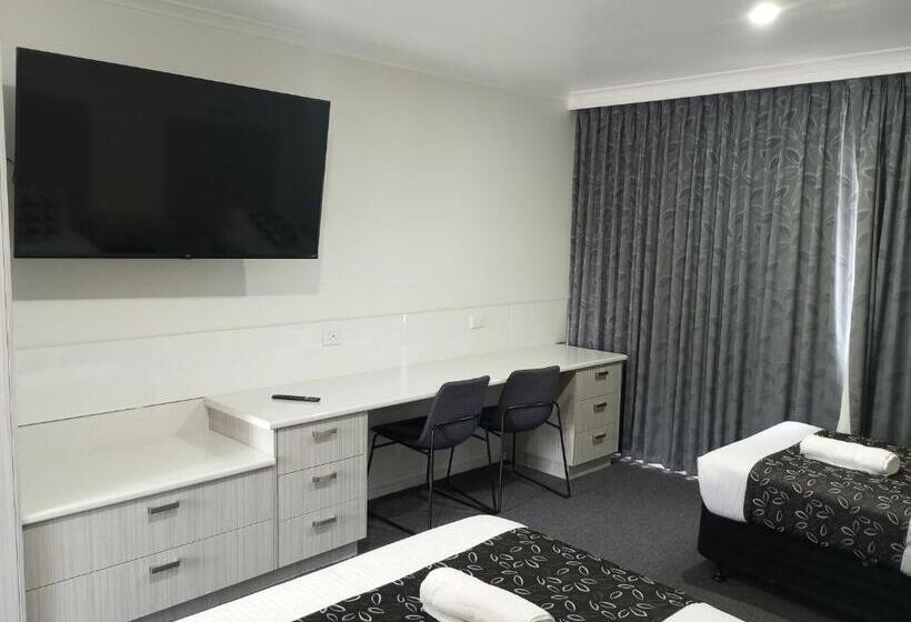 בית מלון כפרי Big Valley Lakeside Paradise Motor Inn