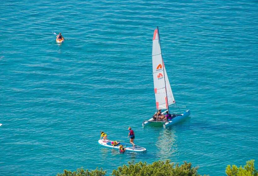 בית מלון כפרי Bluesun Holiday Village Alan