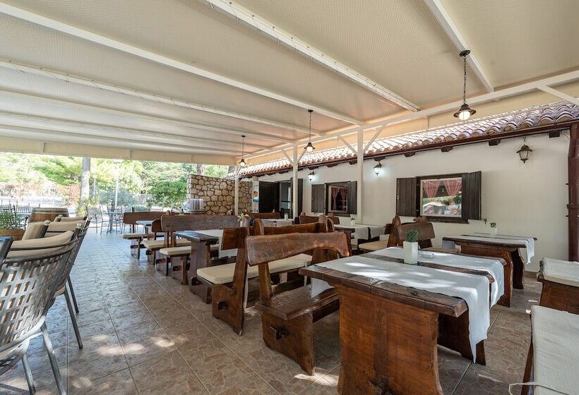 בית מלון כפרי Bluesun Holiday Village Alan