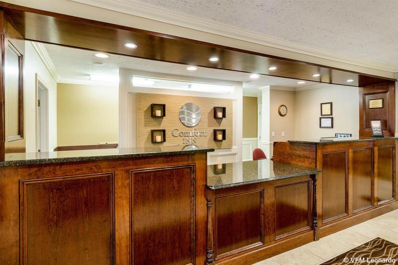 Отель Comfort Inn Auburn Worcester