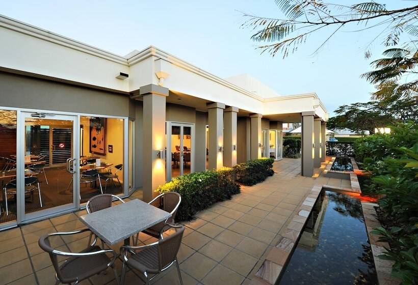 هتل Comfort Inn & Apartments Northgate Airport