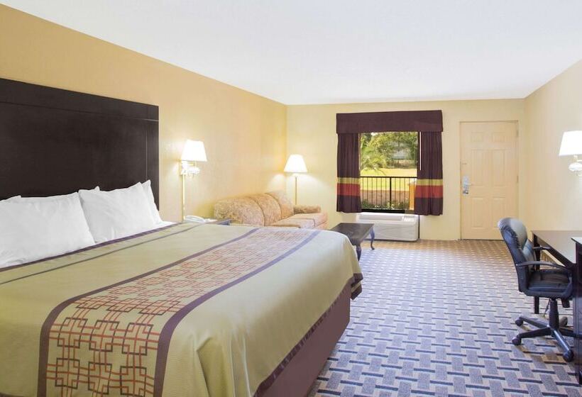 בית מלון כפרי Days Inn By Wyndham Andalusia