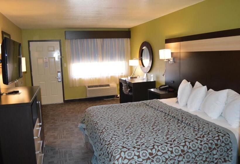 فندق Days Inn By Wyndham Carlsbad