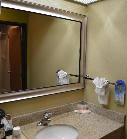 فندق Days Inn By Wyndham Carlsbad