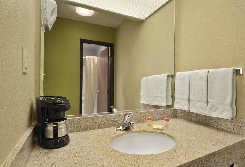 فندق Days Inn By Wyndham Carlsbad