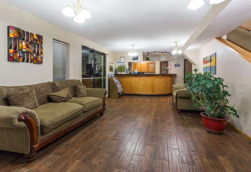 בית מלון כפרי Days Inn By Wyndham Colby