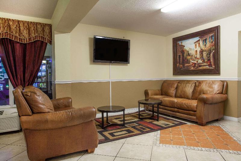 בית מלון כפרי Days Inn By Wyndham Daytona Beach Speedway