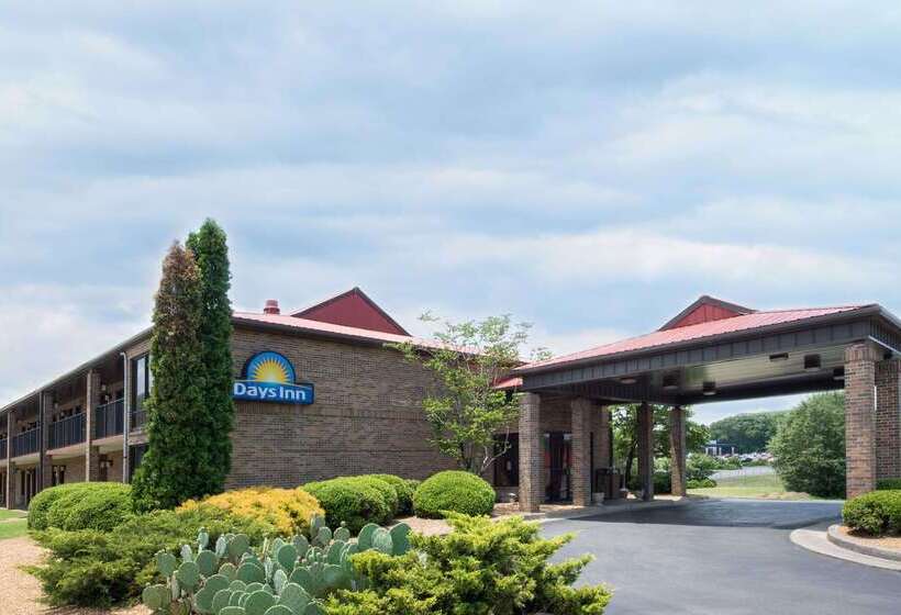 בית מלון כפרי Days Inn By Wyndham Fort Payne
