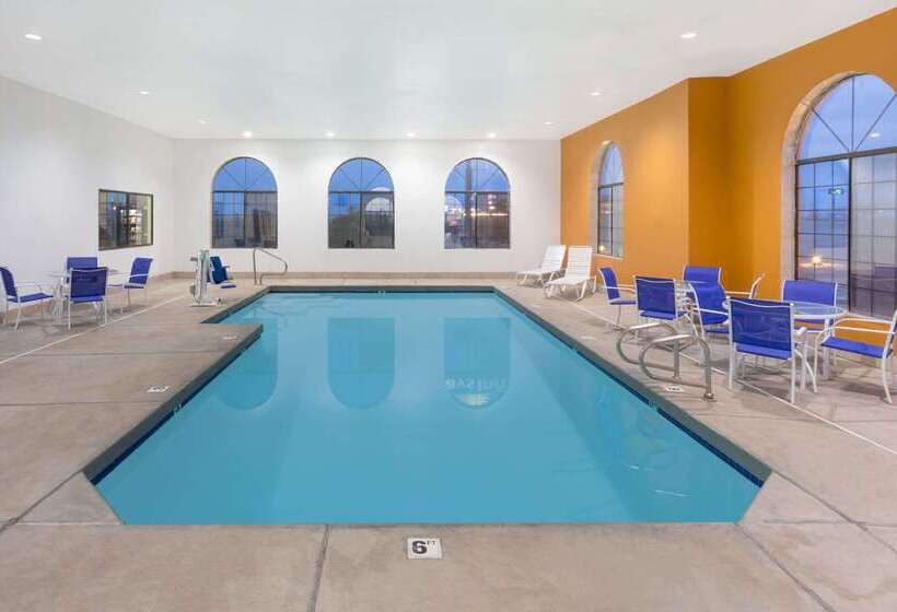 בית מלון כפרי Days Inn By Wyndham Holbrook