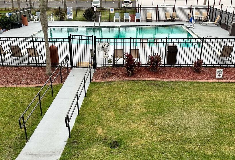 هتل Days Inn By Wyndham St Augustine I 95 Outlet Mall