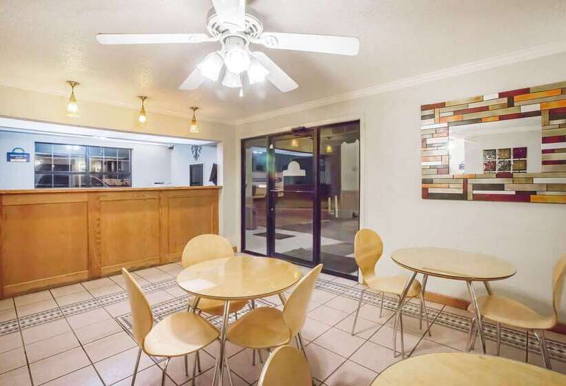 فندق Days Inn By Wyndham Tallulah