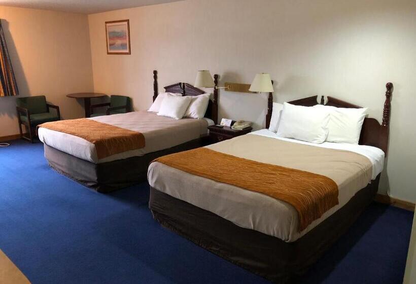 בית מלון כפרי Denison Inn & Suites