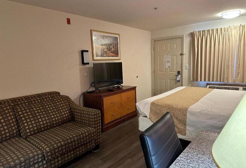 فندق Econo Lodge Edmonds North Seattle