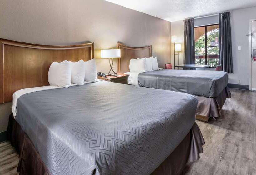 هتل Econo Lodge