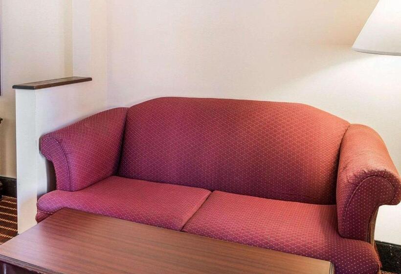 فندق Econo Lodge