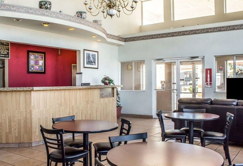 ホテル Quality Inn Winslow I 40