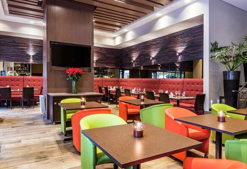 هتل Embassy Suites By Hilton Bogotá Rosales