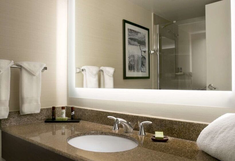 בית מלון כפרי Embassy Suites By Hilton Cleveland Beachwood