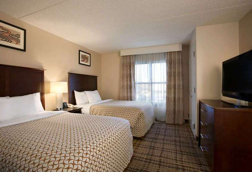 בית מלון כפרי Embassy Suites By Hilton Cleveland Beachwood