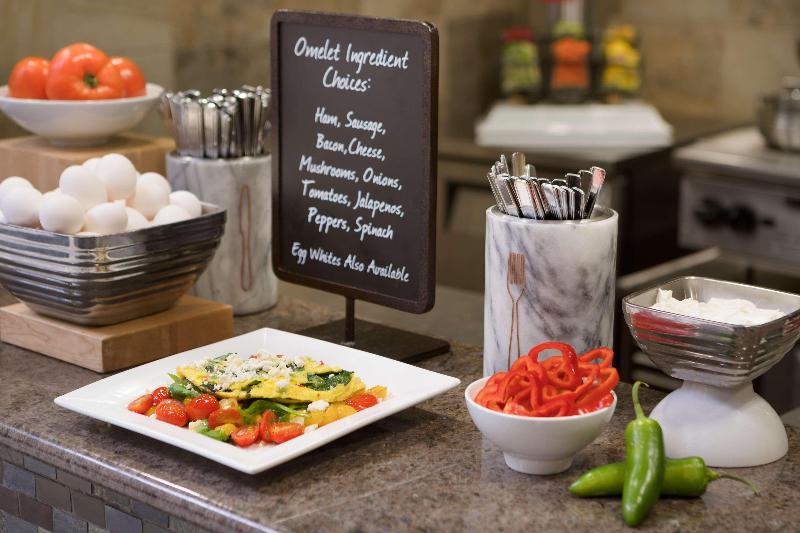 Embassy Suites Hotel Des Moines Downtown