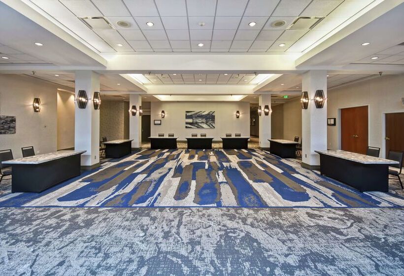 هتل Embassy Suites By Hilton Omaha Downtown Old Market