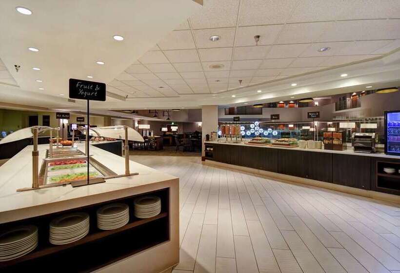 هتل Embassy Suites By Hilton Omaha Downtown Old Market