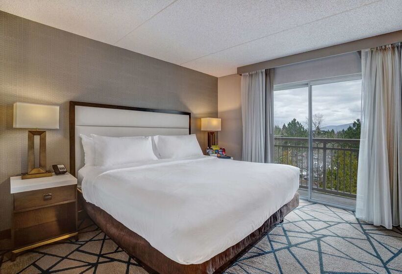 בית מלון כפרי Embassy Suites By Hilton Seattle Bellevue