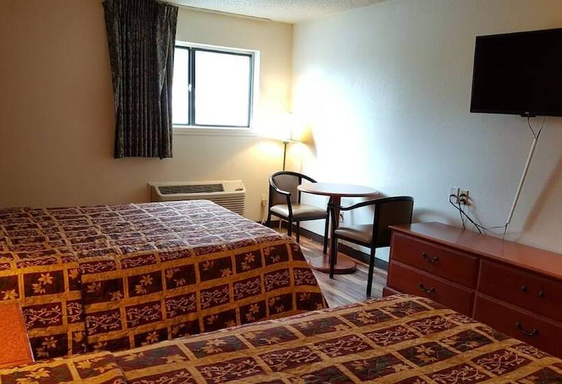 בית מלון כפרי Red Lion Inn & Suites Caseyville