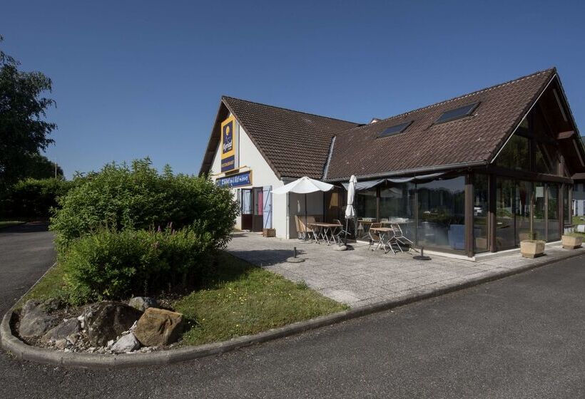 בית מלון כפרי Kyriad Genève St Genis Pouilly