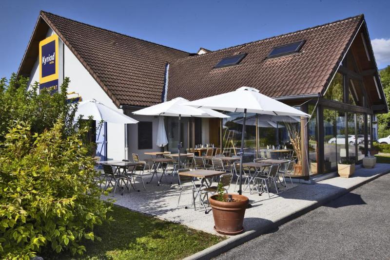 בית מלון כפרי Kyriad Genève St Genis Pouilly