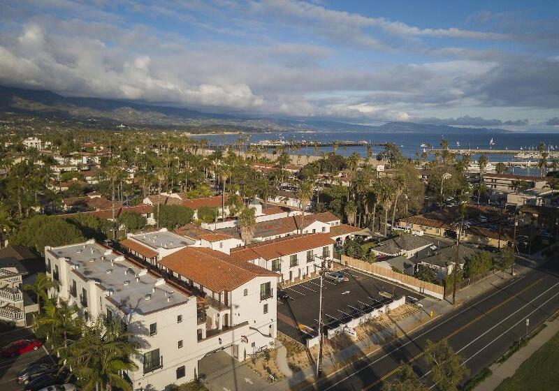 בית מלון כפרי La Playa Inn Santa Barbara