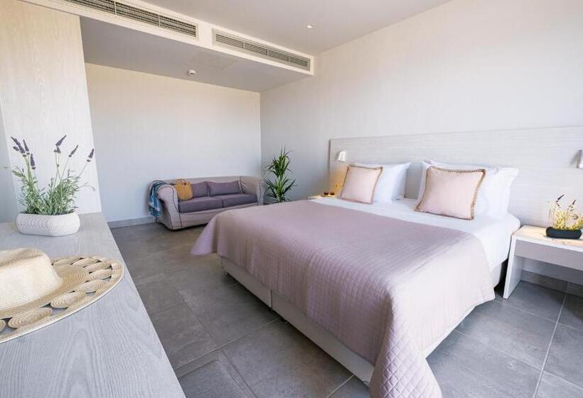 هتل Porto Bello Beach