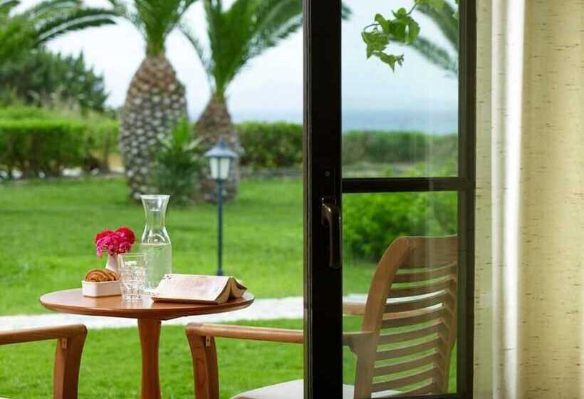 هتل Porto Bello Beach