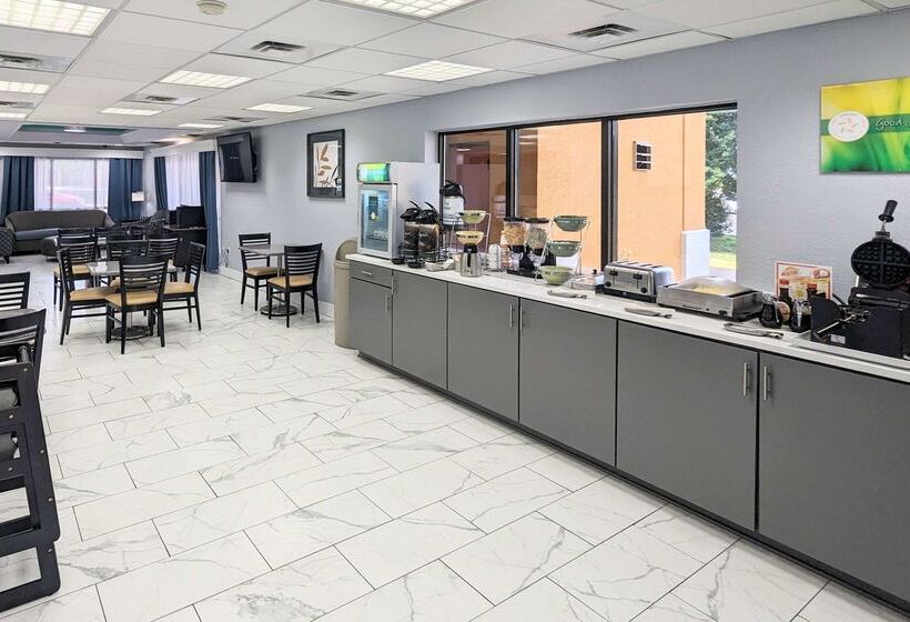 בית מלון כפרי Quality Inn Oak Grove Fort Campbell