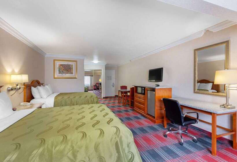 酒店 Quality Inn & Suites Oceanside Near Camp Pendleton